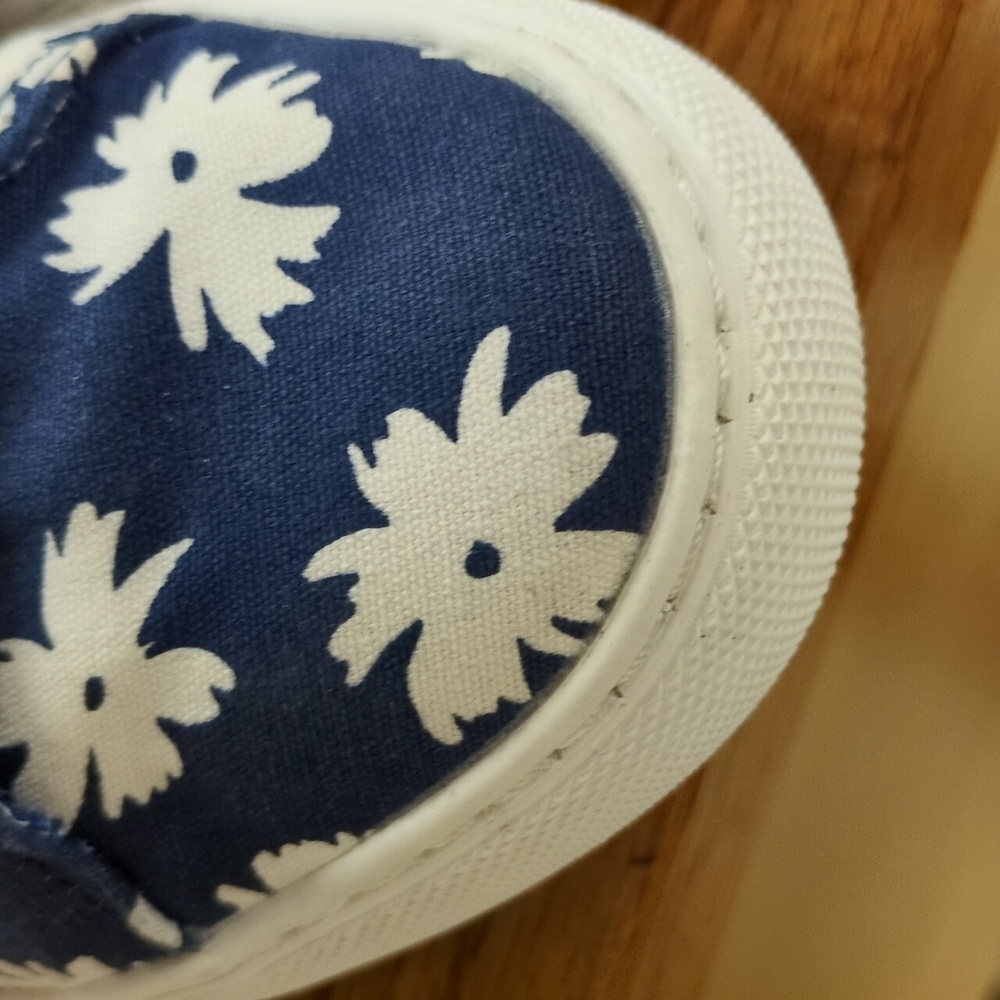 J. Crew Road Trip Printed Navy Floral Canvas Sneakers Size 8 - Picture 11 of 15